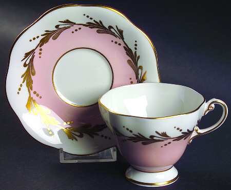3562 Footed Cup & Saucer Set