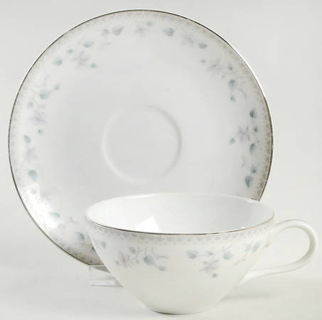 Elizabeth Flat Cup & Saucer Set