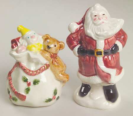 Old World Santa Figural Salt & Pepper Set