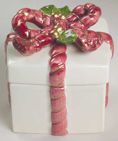 Old World Santa Square Box with Lid