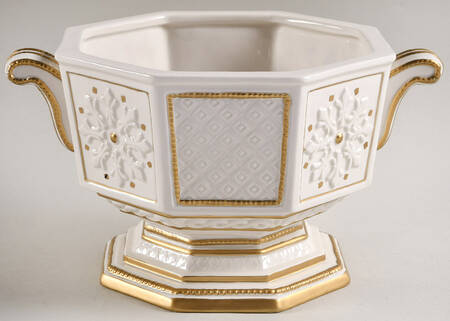 Snowy Woods Tureen No Lid by Fitz & Floyd
