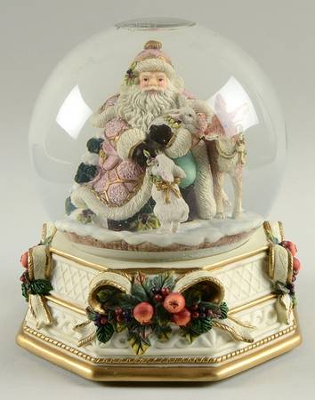 Snowy Woods Musical Water Globe