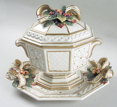 Snowy Woods Tureen & Lid W/Underplate/Octagonal Platter