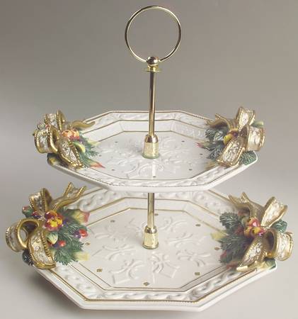 Snowy Woods 2 Tiered Serving Tray (Dinner & Salad Plate)