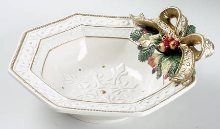 Snowy Woods 9" Octagonal Vegetable Bowl