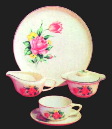 Rose Garden (Gold Trim) by French Saxon