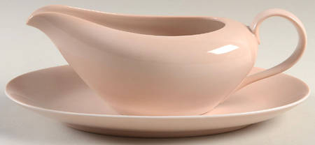 Total Color-Shell Peach (Round) Gravy Boat & Underplate/Relish