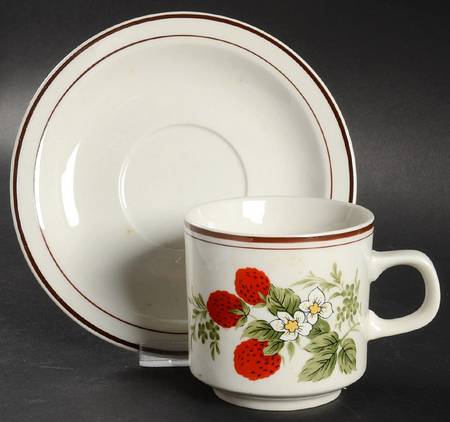 CX932 Footed Cup & Saucer Set