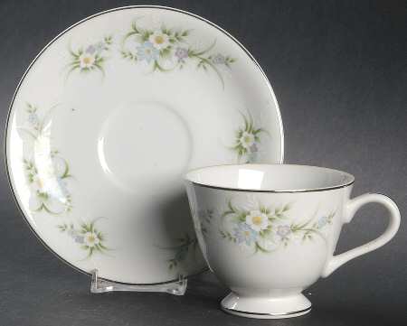 Diana Footed Cup & Saucer Set