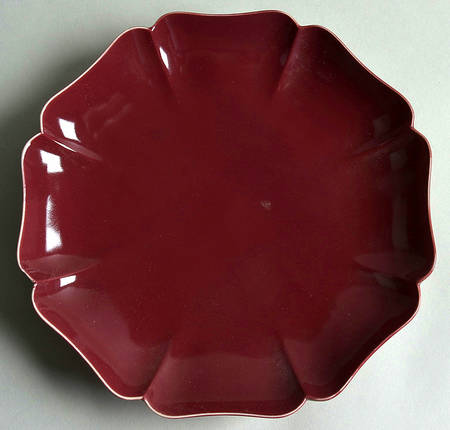 Total Color Spectrum Plum (Round) Scalloped Luncheon Plate