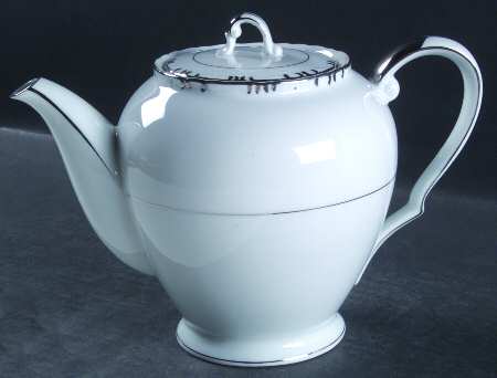 Barony Teapot & Lid