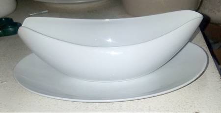 Casablanca Gravy Boat with Attached Underplate