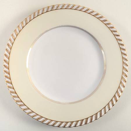 La Princesse (White Background) Dinner Plate
