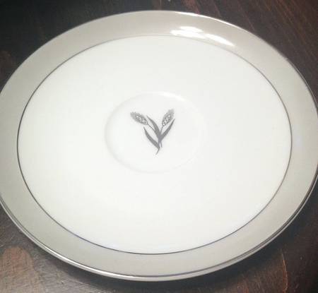 Gray Wheat Saucer