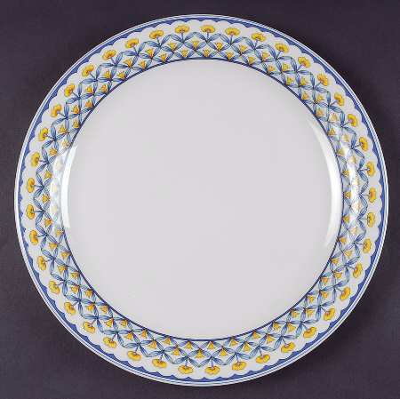 Country Cupboard 12" Chop Plate (Round Platter)