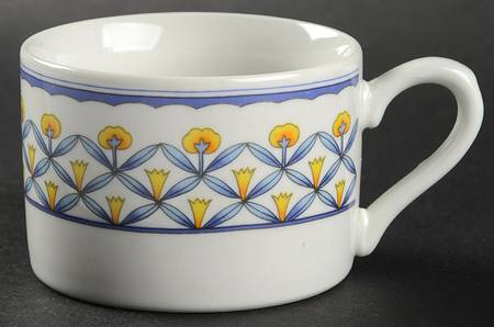 Country Cupboard Flat Cup