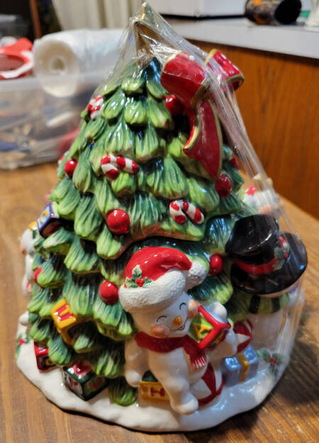 Christmas Tree Figural Cookie Jar & Lid
