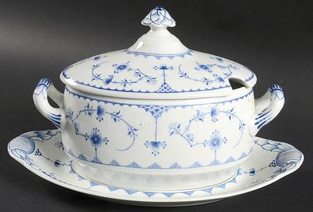 Denmark Blue Oval Tureen & Lid with Underplate