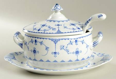 Denmark Blue Sauce Boat & Lid & Underplate & Ladle