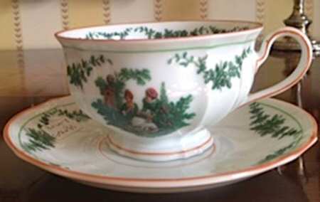 FUR33 Footed Cup & Saucer Set