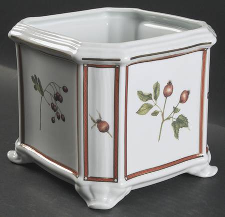 Winter Berry Collection 6" Cachepot by Fitz & Floyd