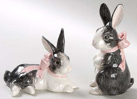 Pansy Parade Figural Salt & Pepper Set