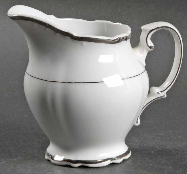 Empress Creamer