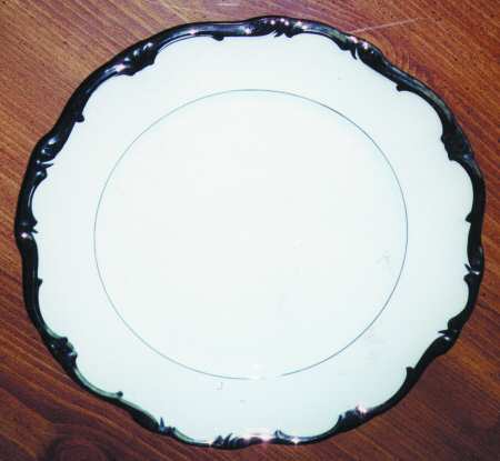 8410A Platinum Dinner Plate