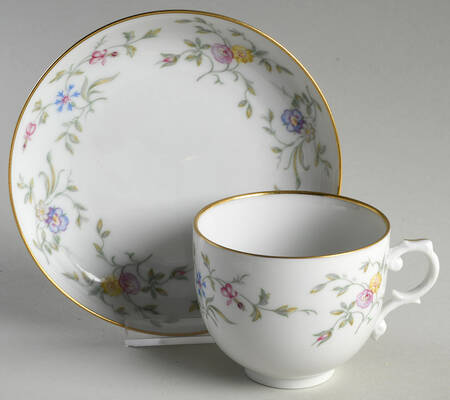 Fabiola Flat Cup & Saucer Set