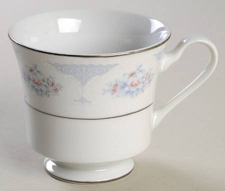 Sapphire Footed Cup