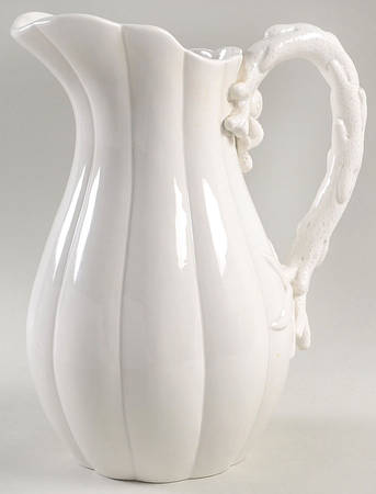 Coral Shells 70 Oz Pitcher