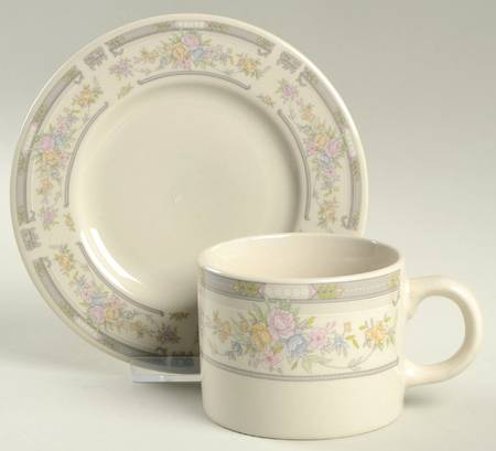 Southampton (Tan Body) Flat Cup & Saucer Set by Farberware