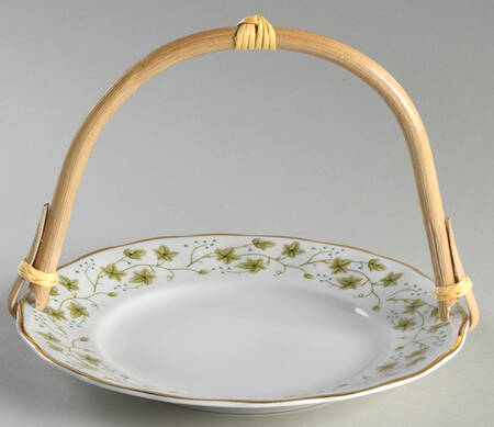 Diana 5 3/8"-5 5/8" Bamboo Handled Serving Plate  HC