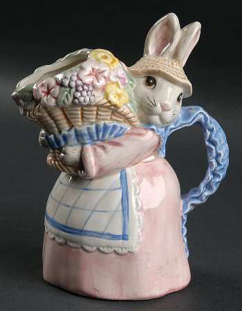 Bunny Hollow Creamer