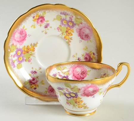 2726 Footed Cup & Saucer Set