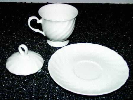 Sioree Footed Cup & Saucer Set