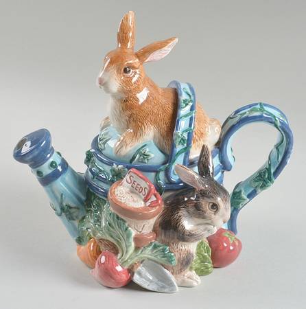 English Garden Bunnies Teapot & Lid