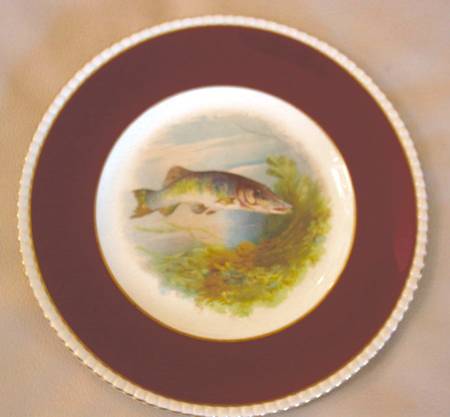 FON85 Burgundy Dinner Plate