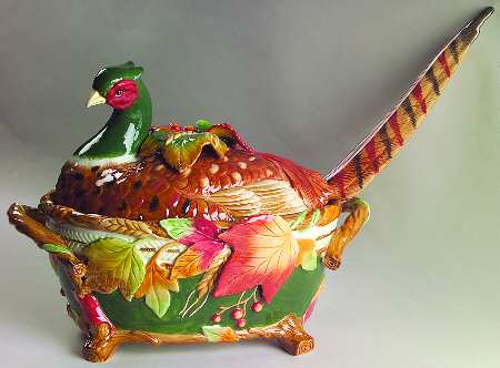 Huntington Tureen & Lid w/Ladle