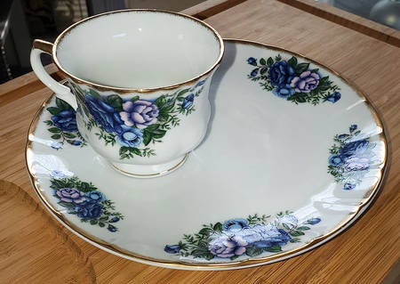 English Garden (Blue & Pink) Snack Plate & Cup Set