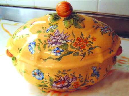 Fan25 Round Covered Vegetable