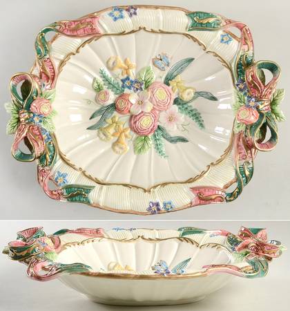 Woodland Spring 15" Oval Handled Bowl