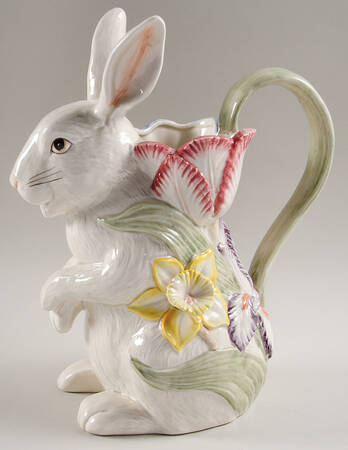 Bunny Garden 32 Oz Pitcher