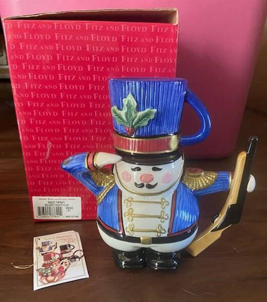 Snack Therapy Individual Teapot & Lid with Cup