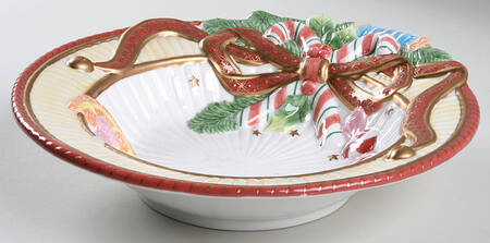 Nutcracker Sweets (Intro 2002) 10" Round Vegetable Bowl