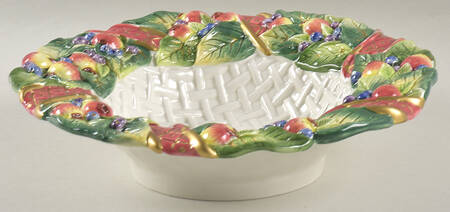Holiday Swan 9" Round Vegetable Bowl
