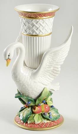 Holiday Swan 11" Vase