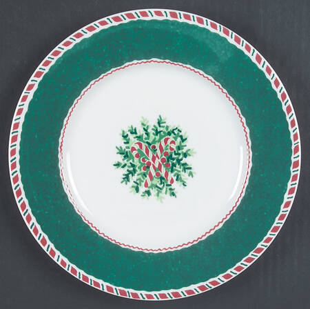 Yuletide Holiday Green Salad Plate