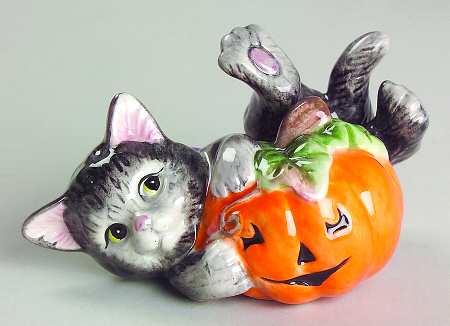 Halloween Kitty Figurine