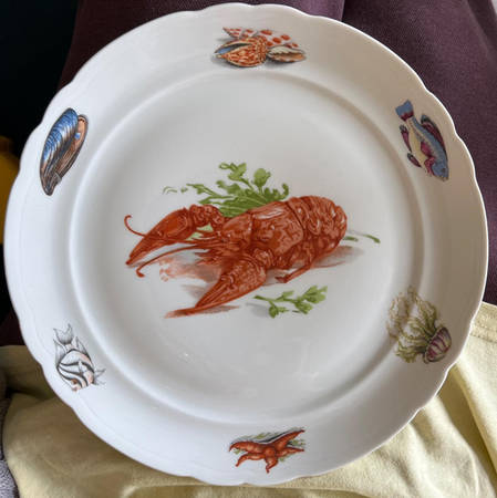 FAN27 Dinner Plate